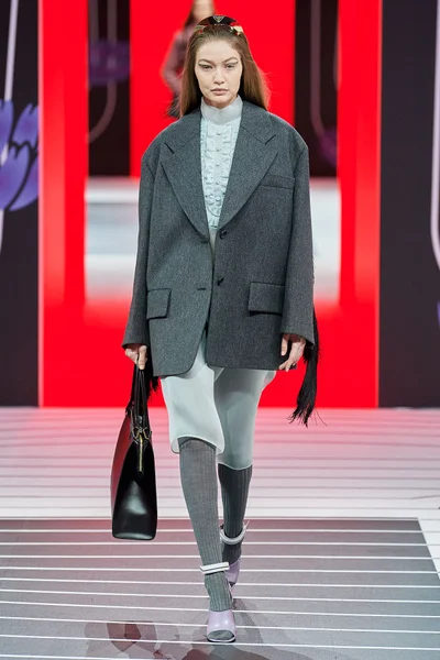 Look 22